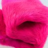 Peau de lapin en fourrure - poil rose fluo - Cuir en Stock