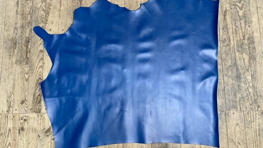 Demi peau de cuir de veau - bleu pétrole - maroquinerie - Cuir en stock