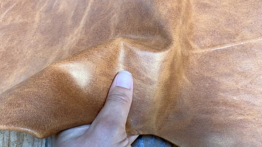 Peau de cuir de chèvre finition pullup orange nacré - maroquinerie - Cuir en stock