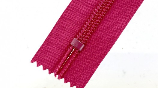 Fermeture Eclair® Prym haut de gamme rose framboise zip nylon non séparable 35cm Cuir en Stock