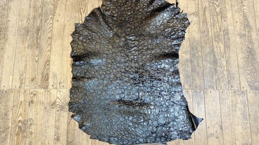 Peau de cuir de mouton bullé - noir métallisé bronze - maroquinerie - cuir en stock