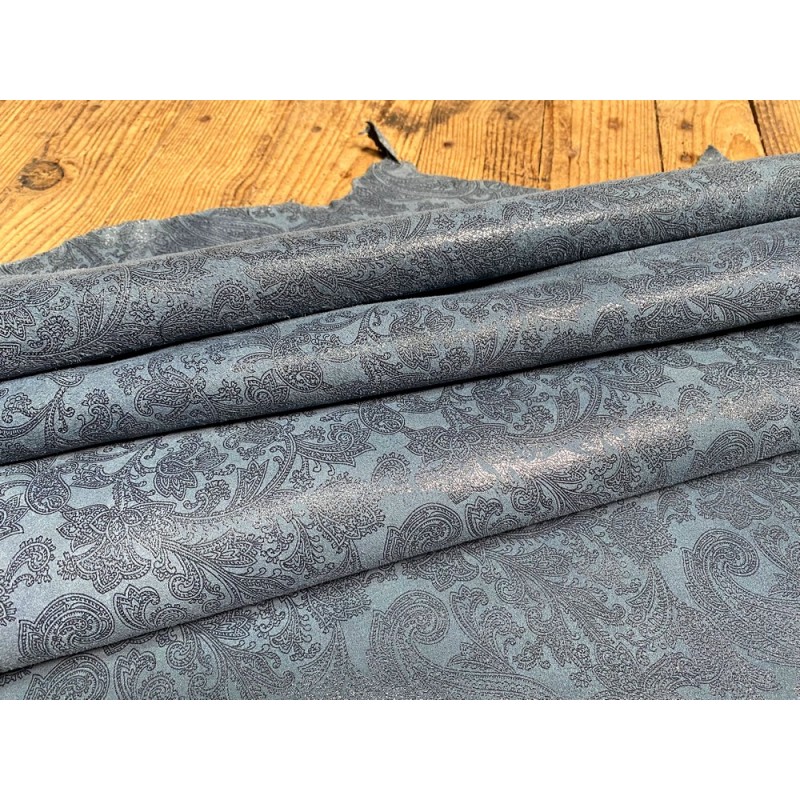 Peau de veau nubuck bleu jeans motif cachemire - maroquinerie - Cuir en Stock