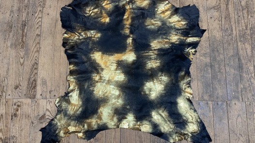 Peau de veau en poil noir métallisé doré - maroquinerie - décoration - Cuir en Stock