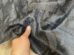 Demi-peau de veau grain serpent gris anthracite - maroquinerie - Cuir en stock