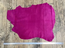 Peau de porc velours rose magenta - maroquinerie - vêtement - Cuir en stock