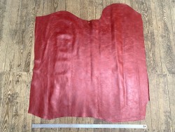 Peau de veau velours métallisé nacré rouge - maroquinerie - cuir en stock
