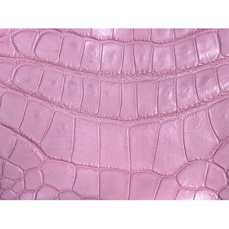 Morceau de peau de cuir de crocodile rose - maroquinerie - bijou - Cuir en Stock