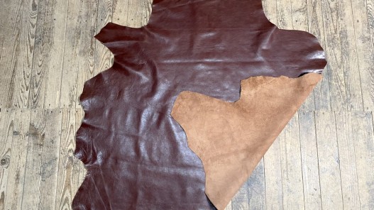 Grande peau de cuir de buffle brun - maroquinerie - cuir en stock