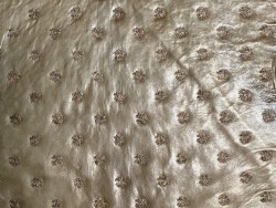 Peau de cuir d'agneau fantaisie - cuir bkaki gutté laine brun - motifs à pois - Cuir en Stock