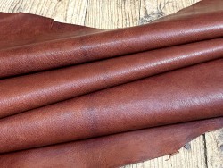 Peau de cuir de buffle rouge brique - maroquinerie - Cuir en stock