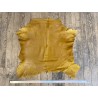 Peau de veau en poil jaune moutarde - décoration - maroquinerie - accessoire - Cuir en Stock