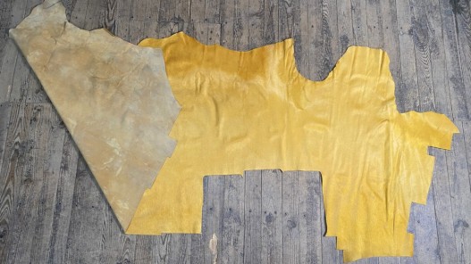 Demi-peau de vache en poil jaune - décoration - maroquinerie - accessoire - Cuirenstock