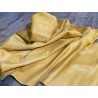 Demi-peau de vache en poil jaune - décoration - maroquinerie - accessoire - Cuir en Stock