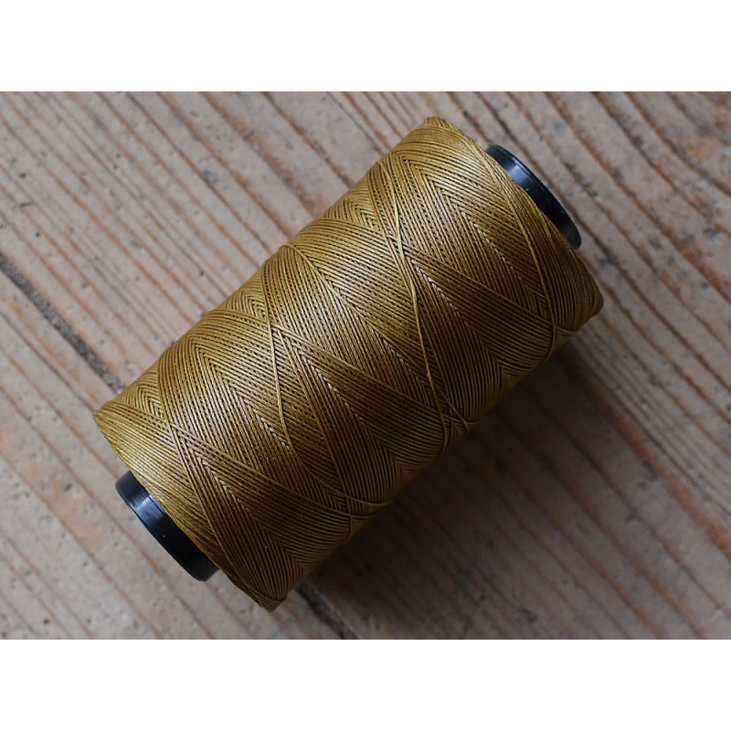 Bobine fil poissé 0.6 mm polyester marron tabac couture cuir main Cuirenstock