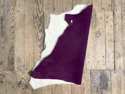 Peau de mouton violette double face laine tissée blanche - maroquinerie ou vêtement - Cuir en Stock