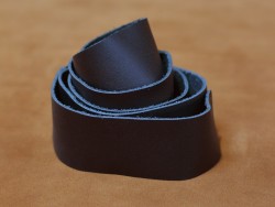 Bande de cuir souple - 3.2 cm x 68 cm - Noir - lanière - anses - Cuir en Stock