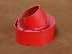 Bande de cuir souple - 3.2 cm x 89 cm - rouge - lanière - anses - Cuir en Stock