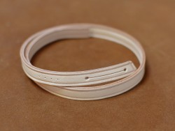 Bracelet de cuir tannage végétal - Naturel rainuré - bijou à monter - Cuir en Stock