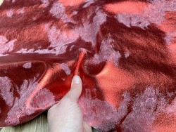 Peau de cuir de chèvre métallisé nuancé rouge - maroquinerie - Cuir en stock