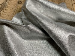 Peau de cuir d'agneau métallisé grainé - Argent / ivoire - maroquinerie - vêtement - accessoire - Cuirenstock