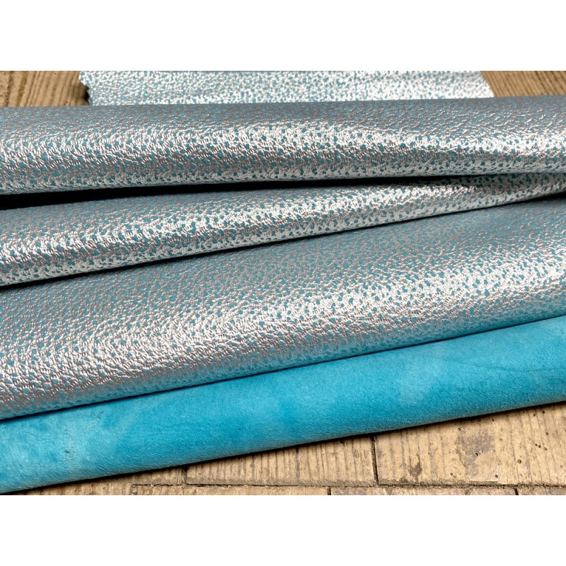 Peau de cuir d'agneau métallisé grainé - Argent / bleu turquoise - maroquinerie - vêtement - accessoire - Cuir en Stock