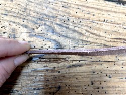 Vente bande et lanières de cuir sur-mesure - Double croupon tannage végétal marron grain caviar - cuirenstock