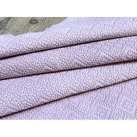 Peau de veau velours imprimé effet tressé chevron rose pâle - maroquinerie - Cuir en Stock