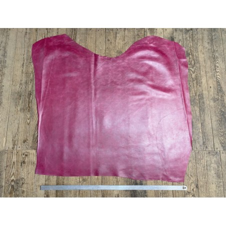 Peau de veau velours métallisé nacré rose fuchsia - maroquinerie - cuir en stock