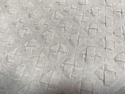 Peau de veau velours imprimé effet tressé blanc cassé - maroquinerie - Cuir en stock