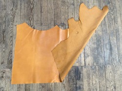 Demi-peau de cuir de vachette finition ciré pullup orange - maroquinerie - cuir en stock