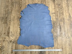 Peau de cuir d'agneau bleu façon jeans - maroquinerie - vêtement - cuir en stock