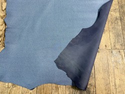 Peau de cuir d'agneau bleu façon jeans - maroquinerie - vêtement - Cuirenstock
