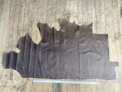 Demi-peau de cuir de vachette effet tressé brun - maroquinerie - cuir en stock
