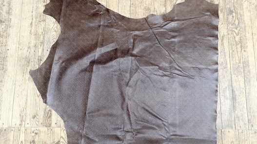 Demi-peau de cuir de vachette effet tressé brun - maroquinerie - cuir en stock