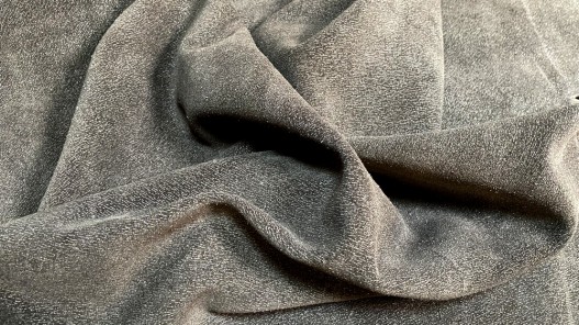 Peau de veau velours petit grain effet poil métallisé gris - maroquinerie - Cuirenstock