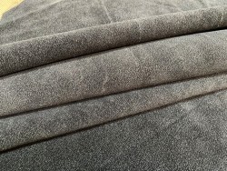 Peau de veau velours petit grain effet poil métallisé gris - maroquinerie - Cuir en Stock