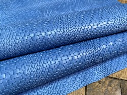Demi peau de cuir de vachette grain effet tressé bleu - maroquinerie - ameublement - cuirenstock