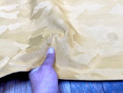 Demi peau de cuir de veau grain façon camouflage jaune - maroquinerie - Cuir en stock