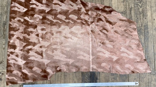 Demi peau de cuir de veau grain façon camouflage cuivre - maroquinerie - Cuir en stock