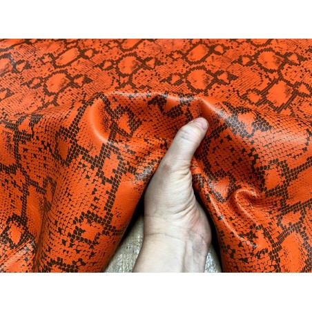 Peau de cuir d'agneau orange-motif façon serpent - Cuir en stock