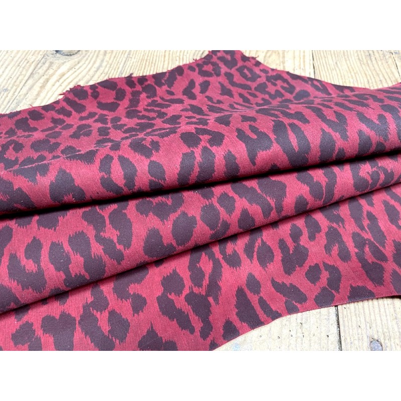 Peau de cuir de chèvre imprimée façon léopard rouge - maroquinerie - Cuir en Stock