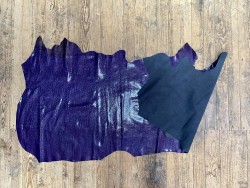 Demi-peau de cuir de vache grain façon crocodile vernis violet - cuirenstock
