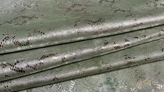Demi-peau de veau vert d'eau grain serpent métallisé - maroquinerie - Cuir en Stock
