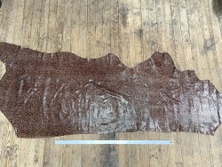 Demi peau de cuir de veau grain façon serpent brun - maroquinerie - cuir en stock