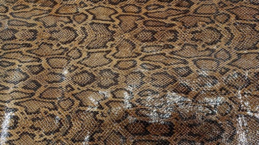Demi peau de cuir de veau grain façon serpent brun - maroquinerie - Cuirenstock