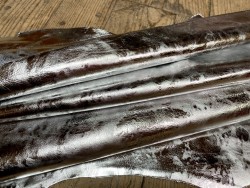 Peau de cuir de veau métallisé nuancé argent - maroquinerie - Cuir en Stock