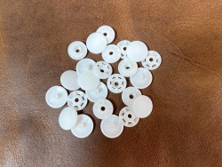 Lot boutons pression - blanc - maroquinerie accessoire qualité professionnelle - Cuir en stock