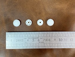 Lot boutons pression - blanc - maroquinerie accessoire qualité professionnelle - Cuir en Stock