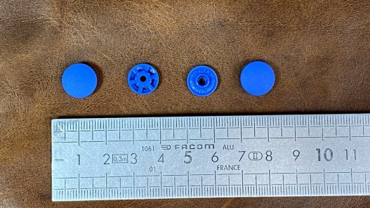 Lot boutons pression - bleu roi - maroquinerie accessoire qualité professionnelle - Cuir en stock