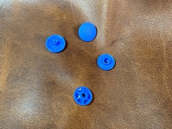 Bouton pression - bleu roi - maroquinerie accessoire qualité professionnelle - cuir en stock